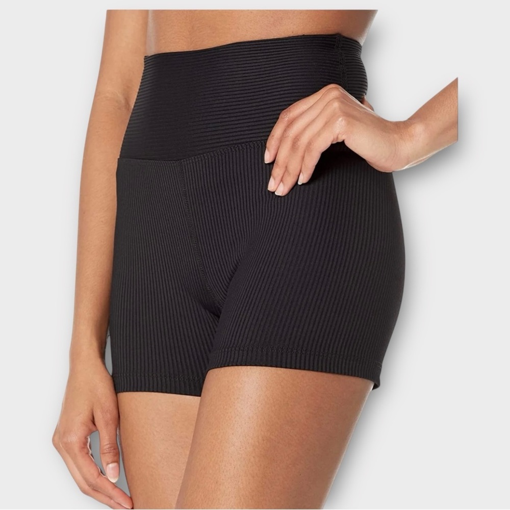 Year‎ of Ours Ribbed Volley Short 3” in Black Women’s Size XS